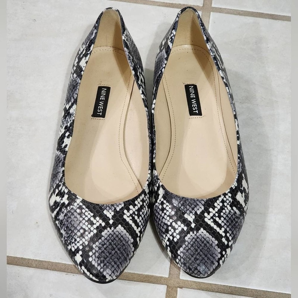 Nine West Python Snakeskin Pointed Toe Flats Size… - image 1